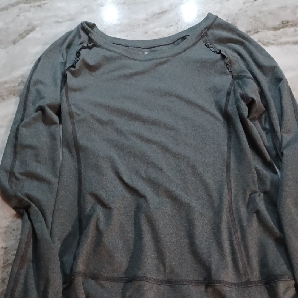 Xersion Charcoal Heather Long Sleeve Top Size MEDIUM
